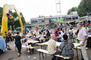 Bewoners ontmoeten elkaar op jaarlijks Slaaghwijkfestival